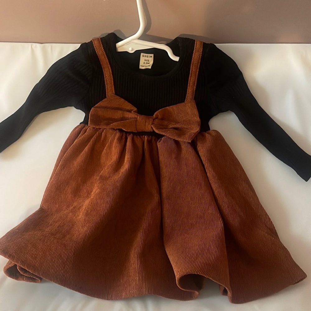 Baby girl’s SHEIN dress 6-9 months - very cute